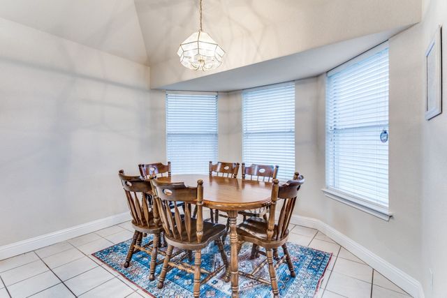 300 Vera Drive, Burleson, TX 76028