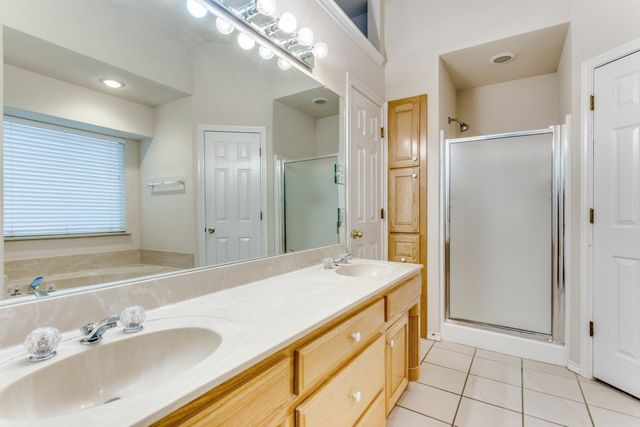 300 Vera Drive, Burleson, TX 76028