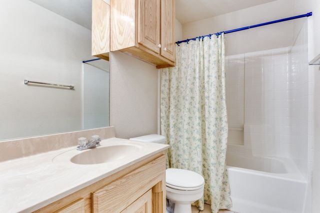 300 Vera Drive, Burleson, TX 76028