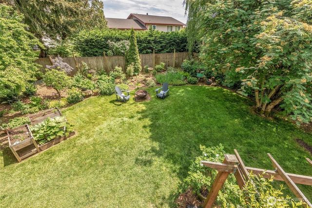 25720 78th Avenue SW, Vashon, WA 98070