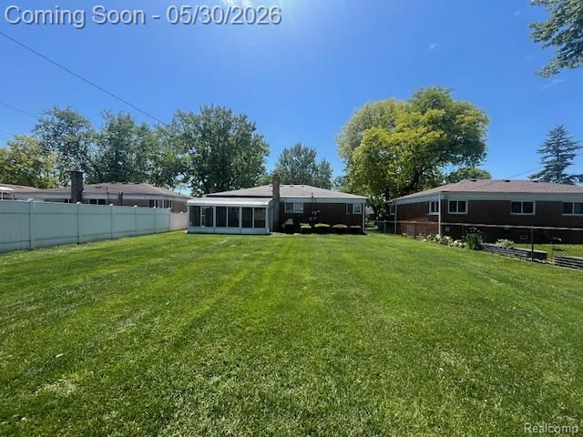 13051 Burgundy Avenue, Warren, MI 48089