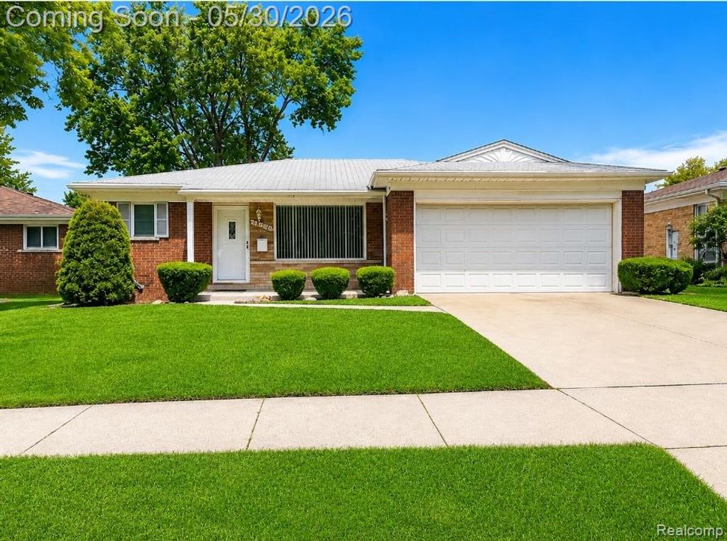 13051 Burgundy Avenue, Warren, MI 48089
