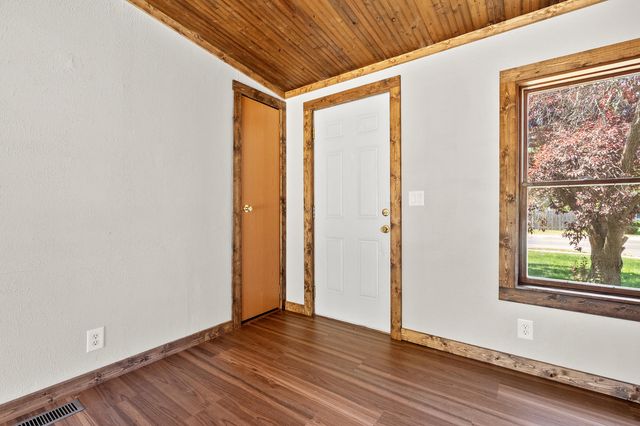 529 Riverside Drive, Battle Creek, MI 49015