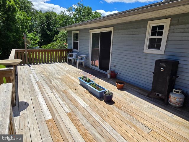 6581 SKYVIEW LN, Coopersburg, PA 18036