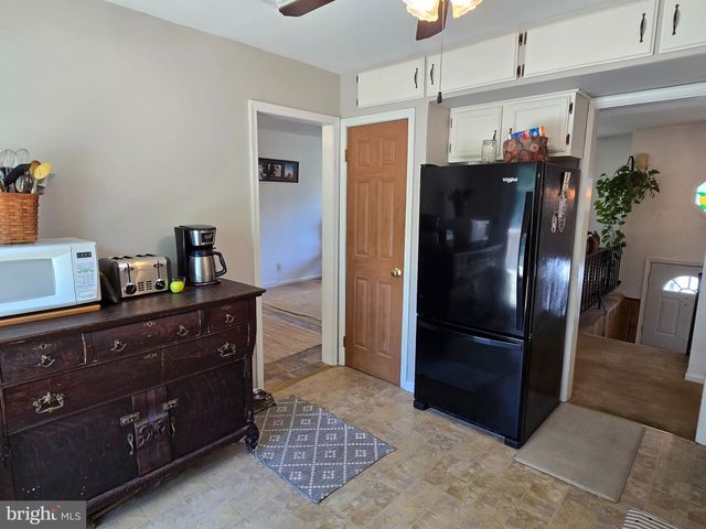 6581 SKYVIEW LN, Coopersburg, PA 18036