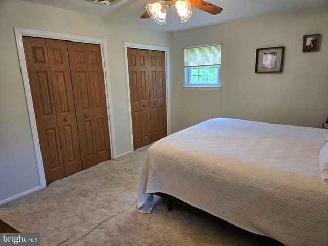 6581 SKYVIEW LN, Coopersburg, PA 18036