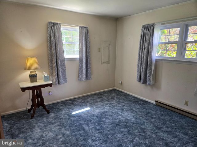6581 SKYVIEW LN, Coopersburg, PA 18036