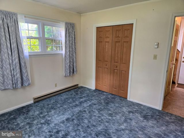 6581 SKYVIEW LN, Coopersburg, PA 18036