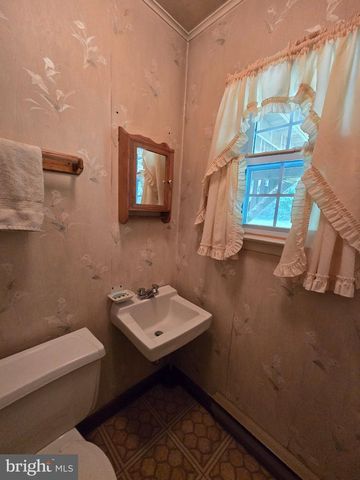 6581 SKYVIEW LN, Coopersburg, PA 18036
