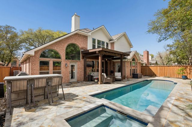 2704 Summerwood Court, Mckinney, TX 75072