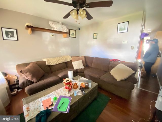 207 - 209 E MCMURTRIE ST, Summit Hill, PA 18250