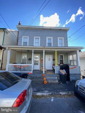 207 - 209 E MCMURTRIE ST, Summit Hill, PA 18250