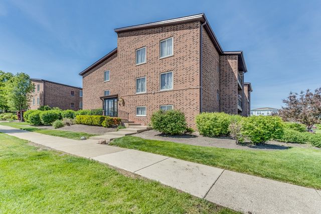 900 Perrie Drive 304, Elk Grove Village, IL 60007