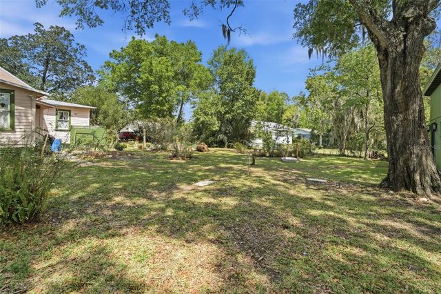 748 W FLORENCE AVENUE, Deland, FL 32720
