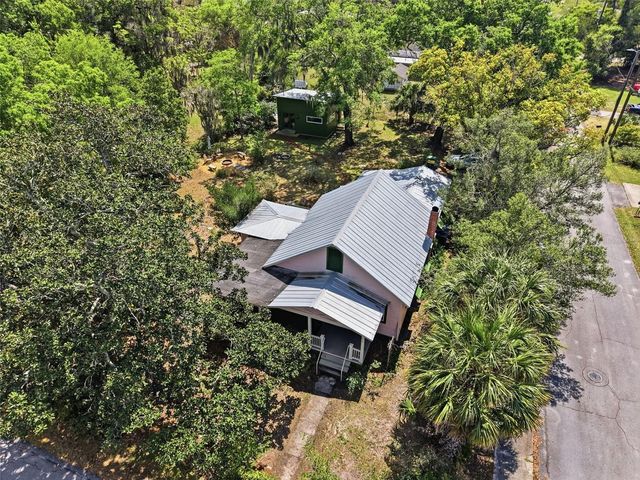 748 W FLORENCE AVENUE, Deland, FL 32720