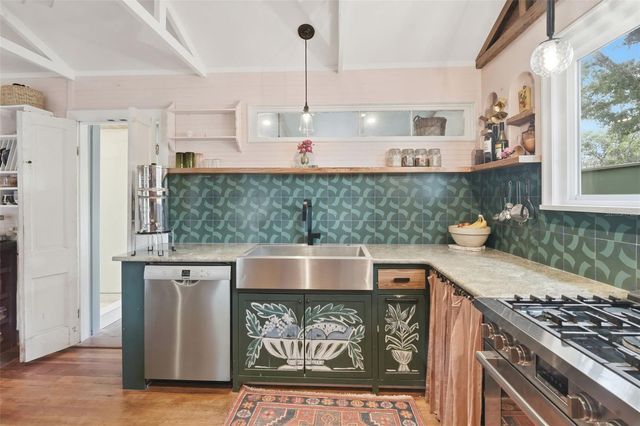 748 W FLORENCE AVENUE, Deland, FL 32720