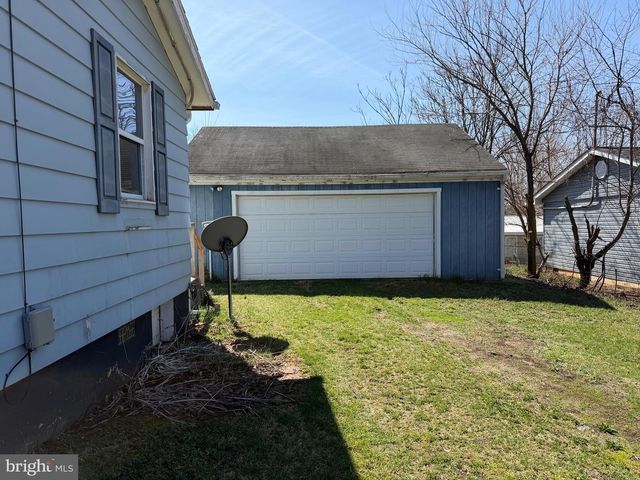 90 BUGLE LN, Kearneysville, WV 25430