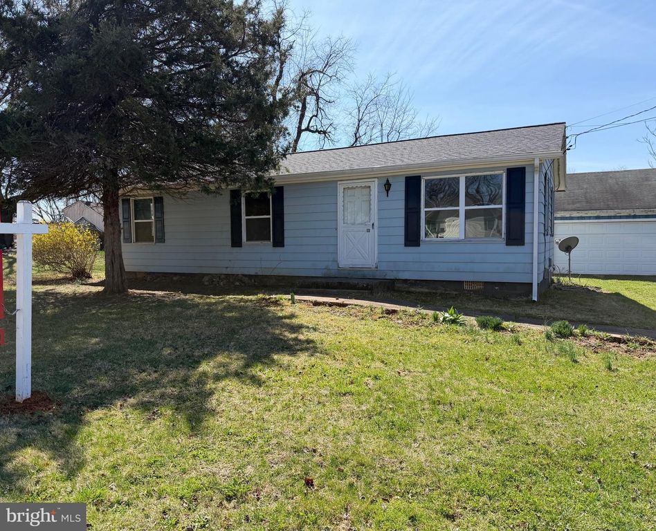 90 BUGLE LN, Kearneysville, WV 25430