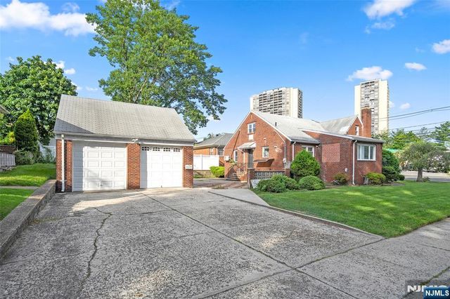 1303 Palisade Avenue, Fort Lee, NJ 07024