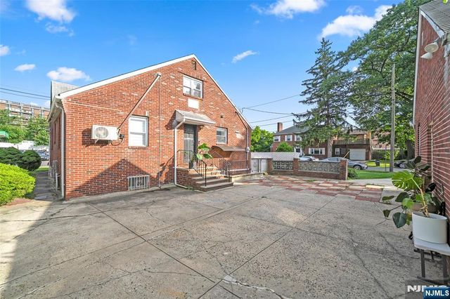 1303 Palisade Avenue, Fort Lee, NJ 07024