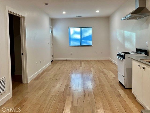 921 Berkeley, Claremont, CA 91711