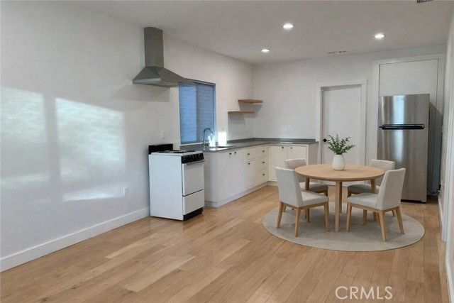 921 Berkeley, Claremont, CA 91711