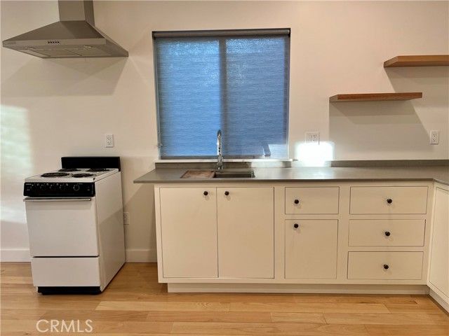 921 Berkeley, Claremont, CA 91711