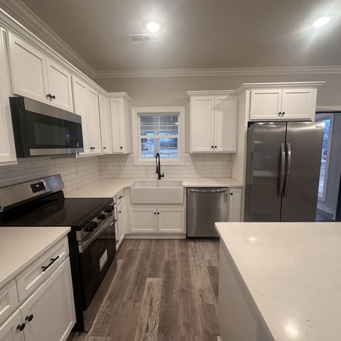 2230 Allen Ferry Rd, Smithville, TN 37166