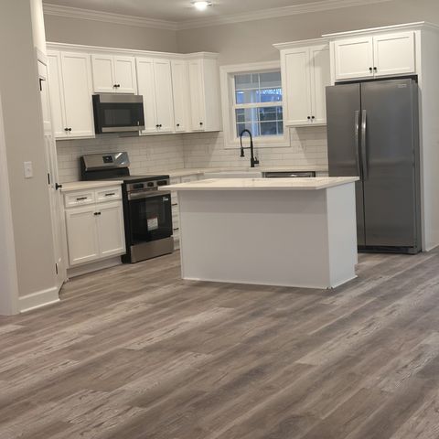 2230 Allen Ferry Rd, Smithville, TN 37166