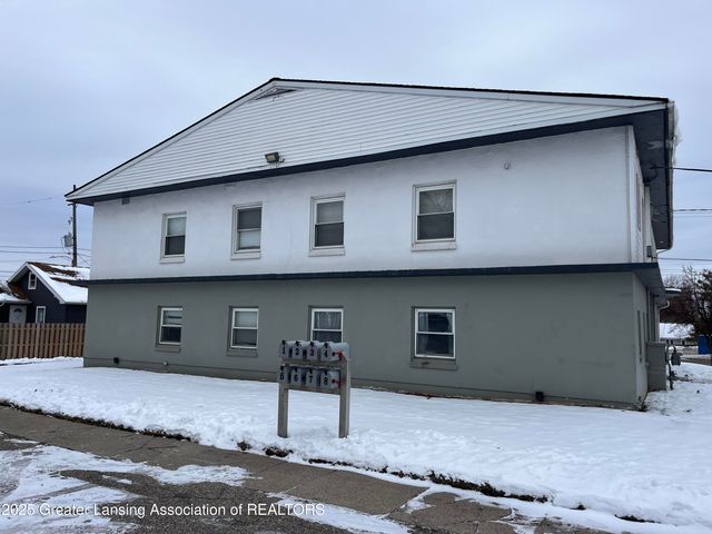 2808 N East Street, Lansing, MI 48906