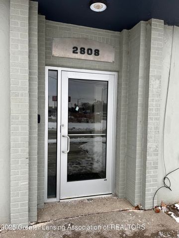 2808 N East Street, Lansing, MI 48906