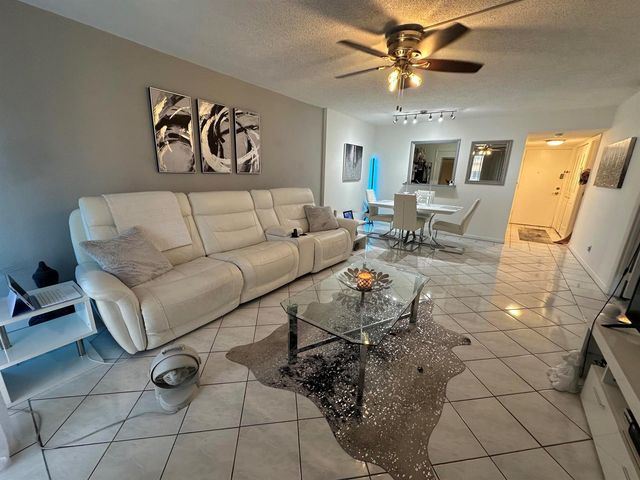 404 NW 68TH Avenue 205, Plantation, FL 33317