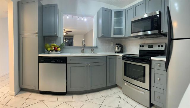 404 NW 68TH Avenue 205, Plantation, FL 33317