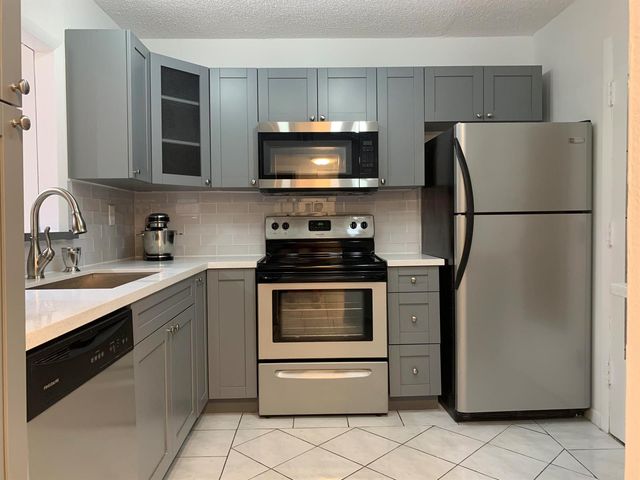 404 NW 68TH Avenue 205, Plantation, FL 33317