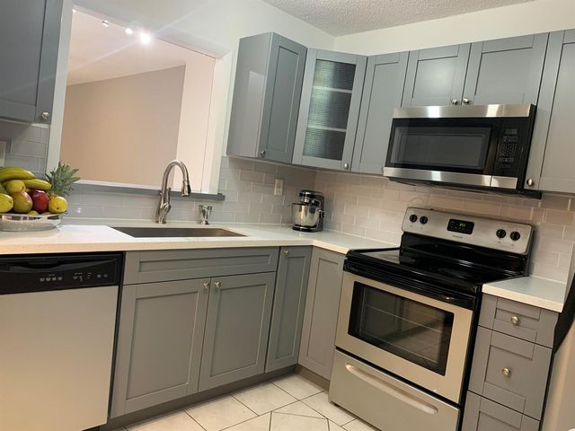 404 NW 68TH Avenue 205, Plantation, FL 33317