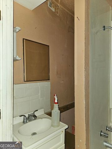 2118 Harden Street, Savannah, GA 31415