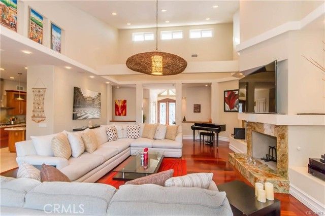 5220 Quakertown Avenue, Woodland Hills (los Angeles), CA 91364