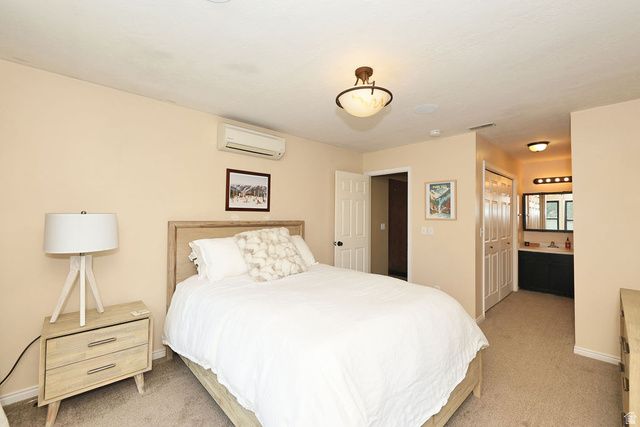 3104 E HIGH DANISH RD, Cottonwood Heights, UT 84093