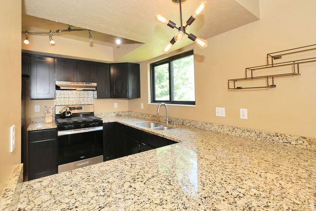3104 E HIGH DANISH RD, Cottonwood Heights, UT 84093