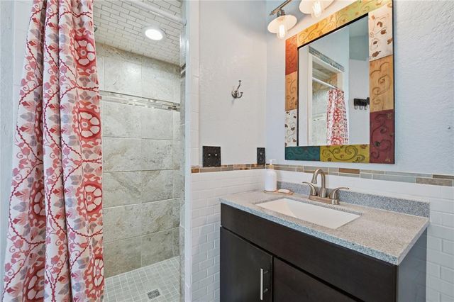 8508 Timberwood Lane, Oklahoma City, OK 73135