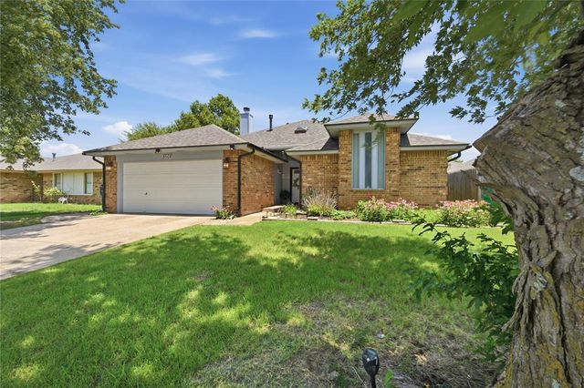 8508 Timberwood Lane, Oklahoma City, OK 73135