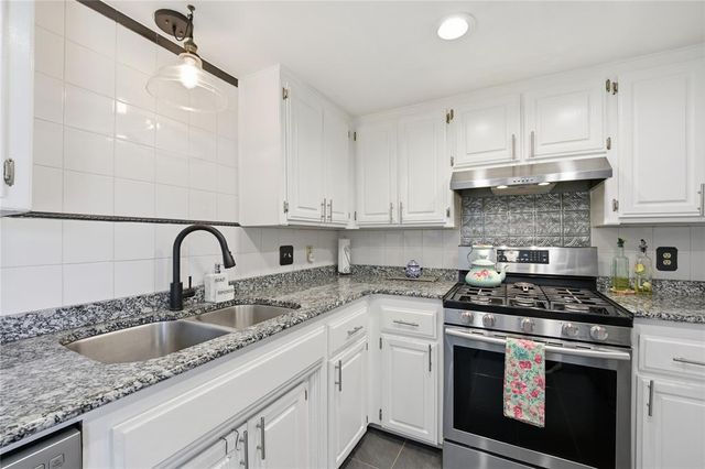 8508 Timberwood Lane, Oklahoma City, OK 73135