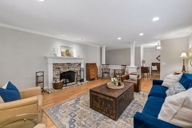 6134 Arctic Way, Edina, MN 55436