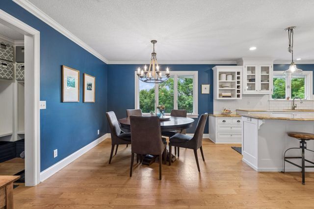 6134 Arctic Way, Edina, MN 55436