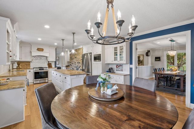 6134 Arctic Way, Edina, MN 55436