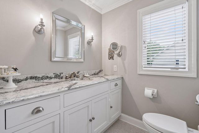 6134 Arctic Way, Edina, MN 55436