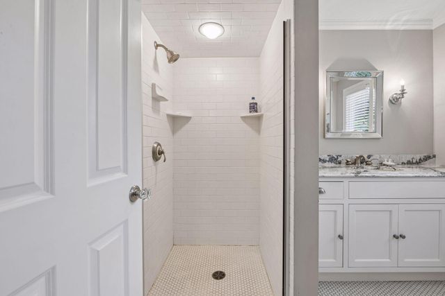 6134 Arctic Way, Edina, MN 55436