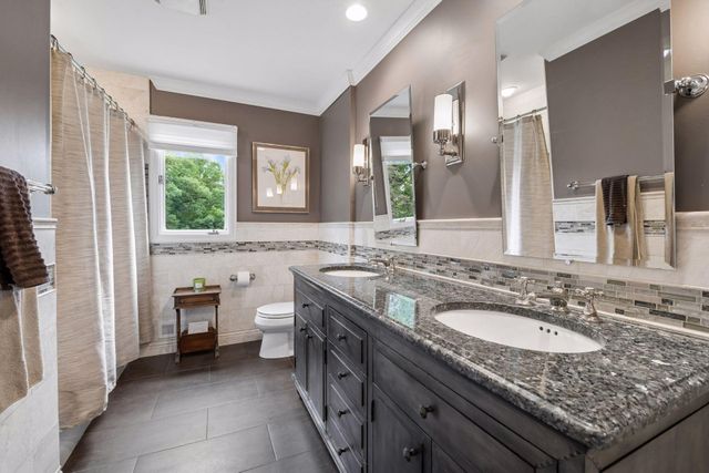 6134 Arctic Way, Edina, MN 55436