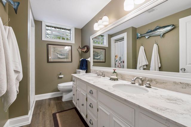 6134 Arctic Way, Edina, MN 55436