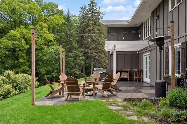 6134 Arctic Way, Edina, MN 55436
